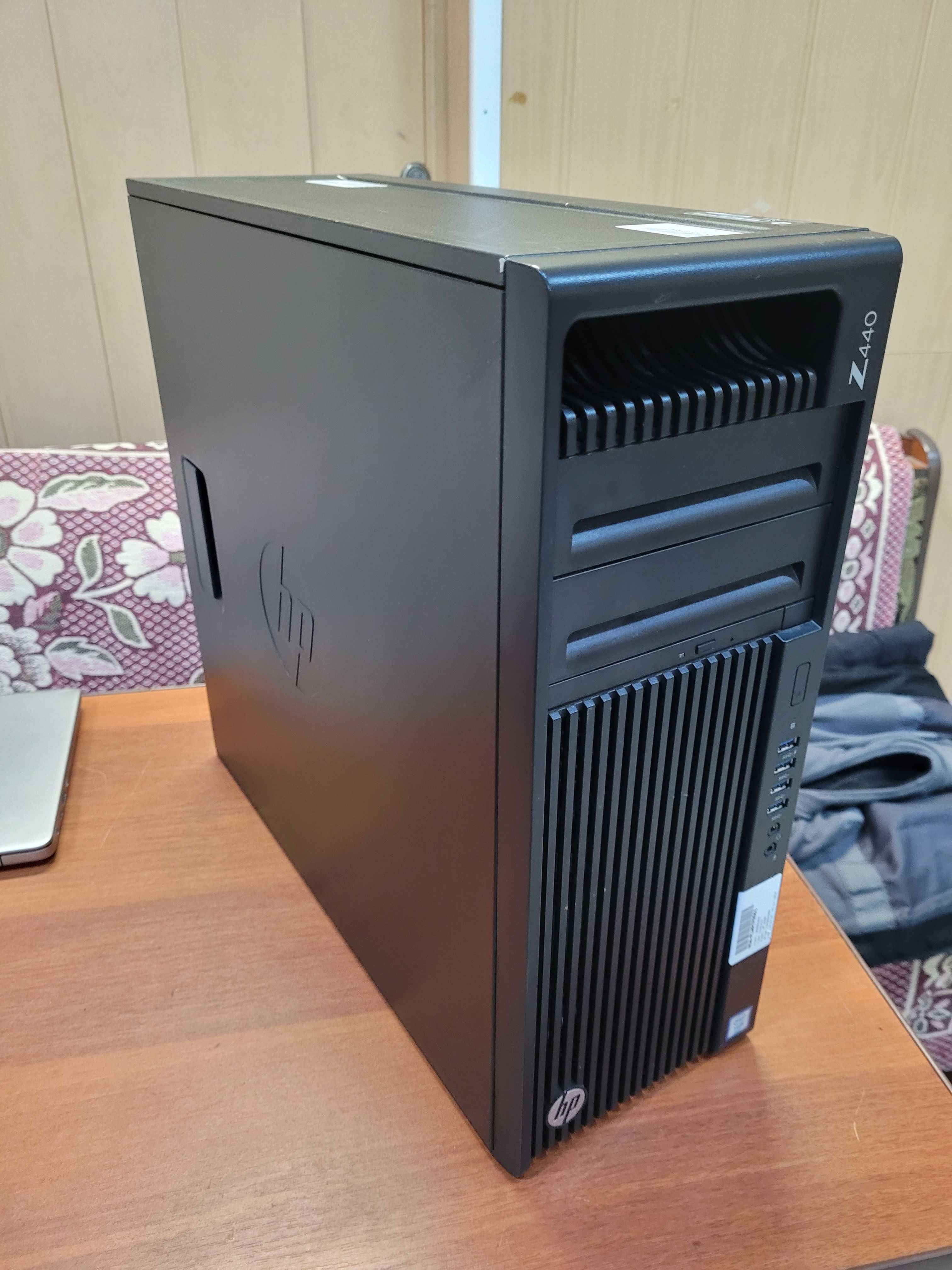 Дешево. Графічна Xeon 14ядер28потоків  64DDr4 Quadro 8GB 600ssd+1GHdd