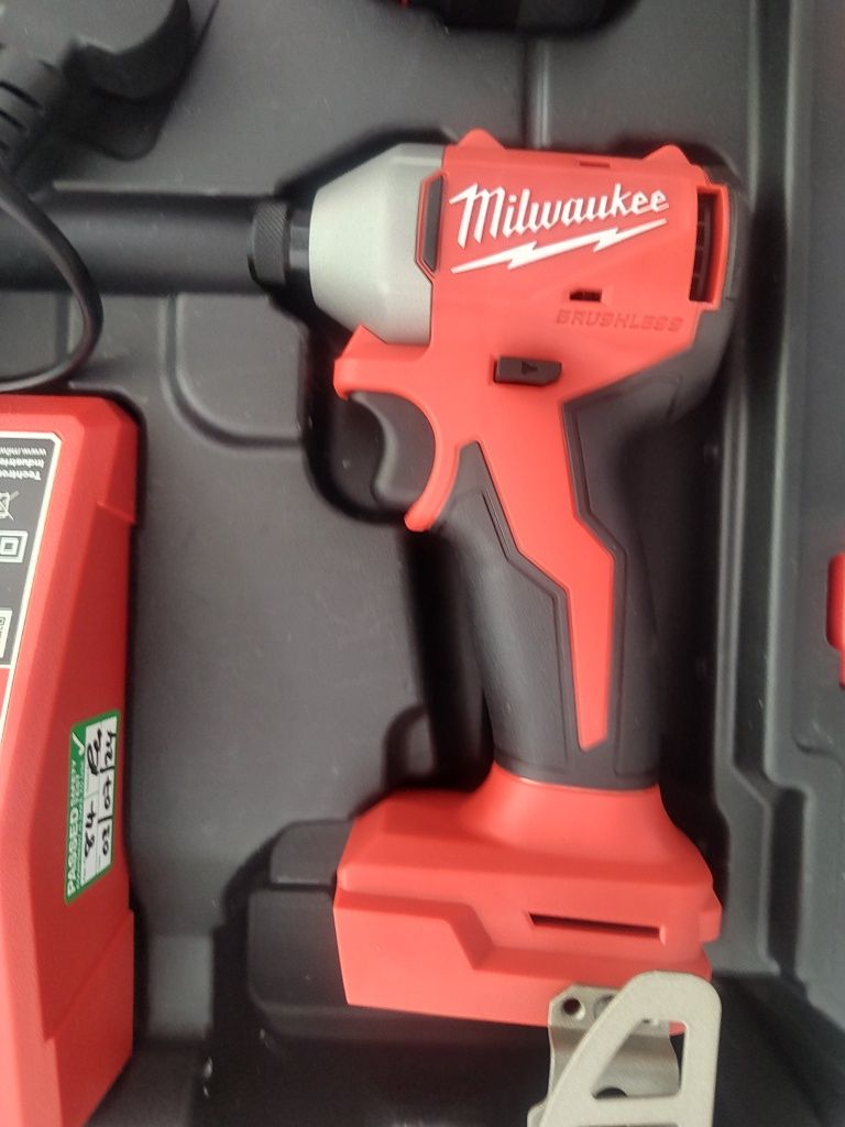 Zakrętarka Milwaukee M18 BLIDRC i Wkrętarka Milwaukee  M18 BLPDRC