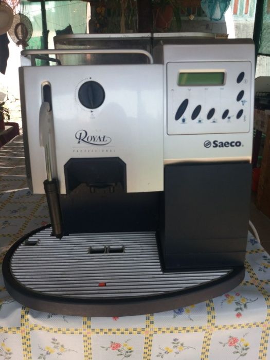 Кофемашина/Кофеварка Saeco Royal Cappuccino (+ для кафе, офисы)