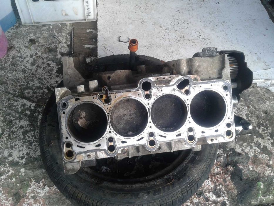 AUDI A4 B6 B7 2.0 ALT Dół Silnika VW Passat B5 FL Lift 130KM Blok Wał