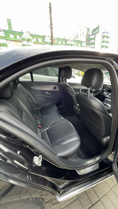 Приватний трансфер. Перевезення по Україні та в Європу