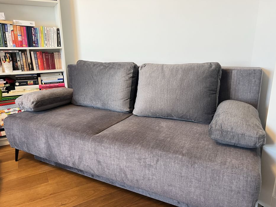 Sofa, kanapa rozkladana Darwin (Agata Meble) 150x196cm, szara