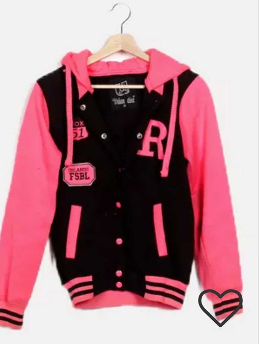 Zestaw  60szt ubrań damskich rozmiar XS, S, kurtka,swetry,torebki,buty