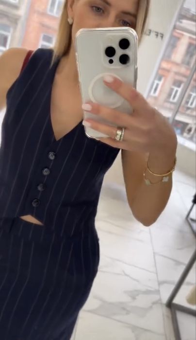 Шерстяний костюм ffellow. official