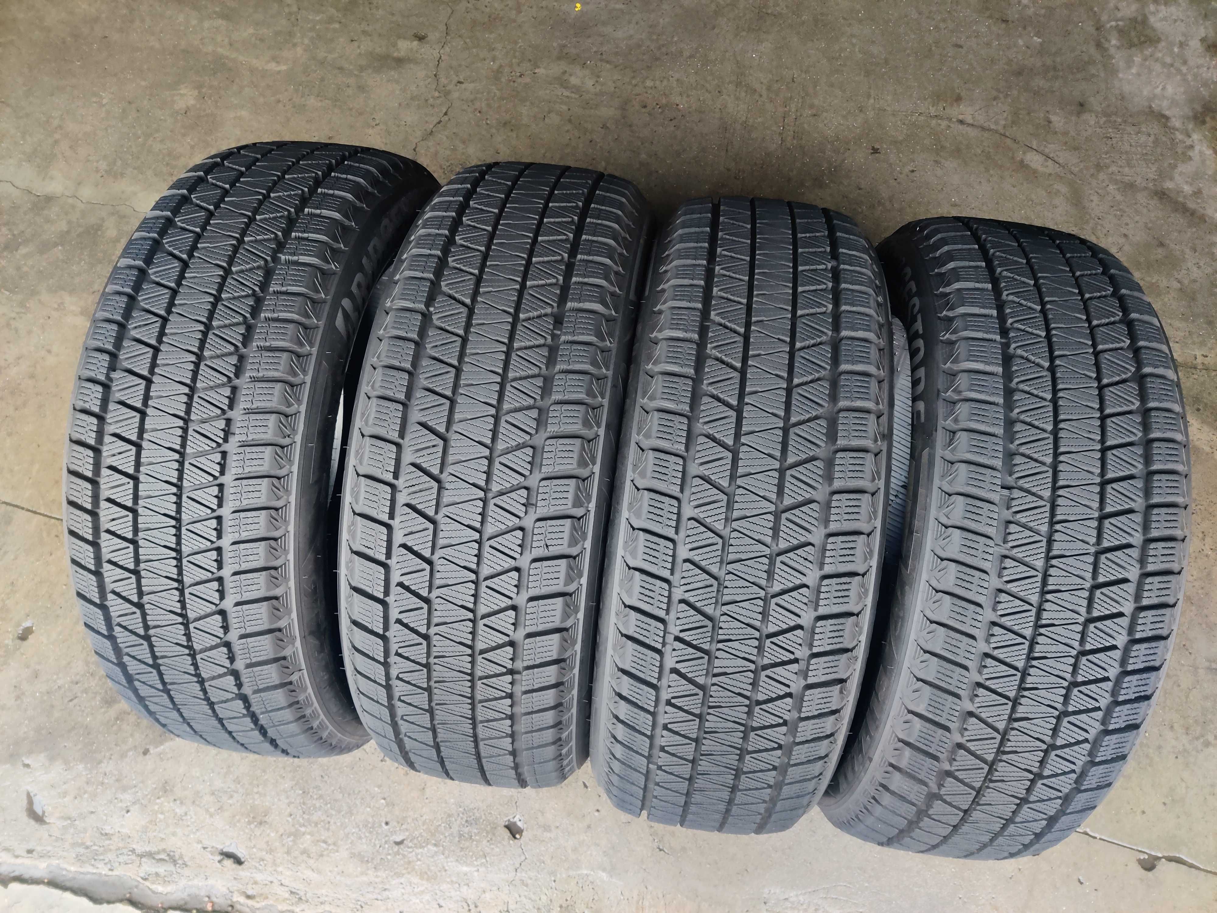 шини зима r20 235/55 Bridgestone Blizzak DM-V3 преміум класу гума