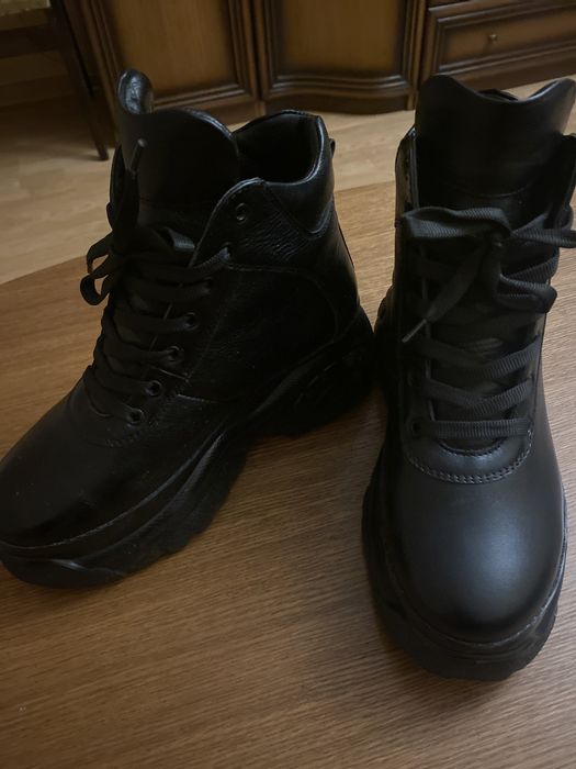 Ботинки кожаные