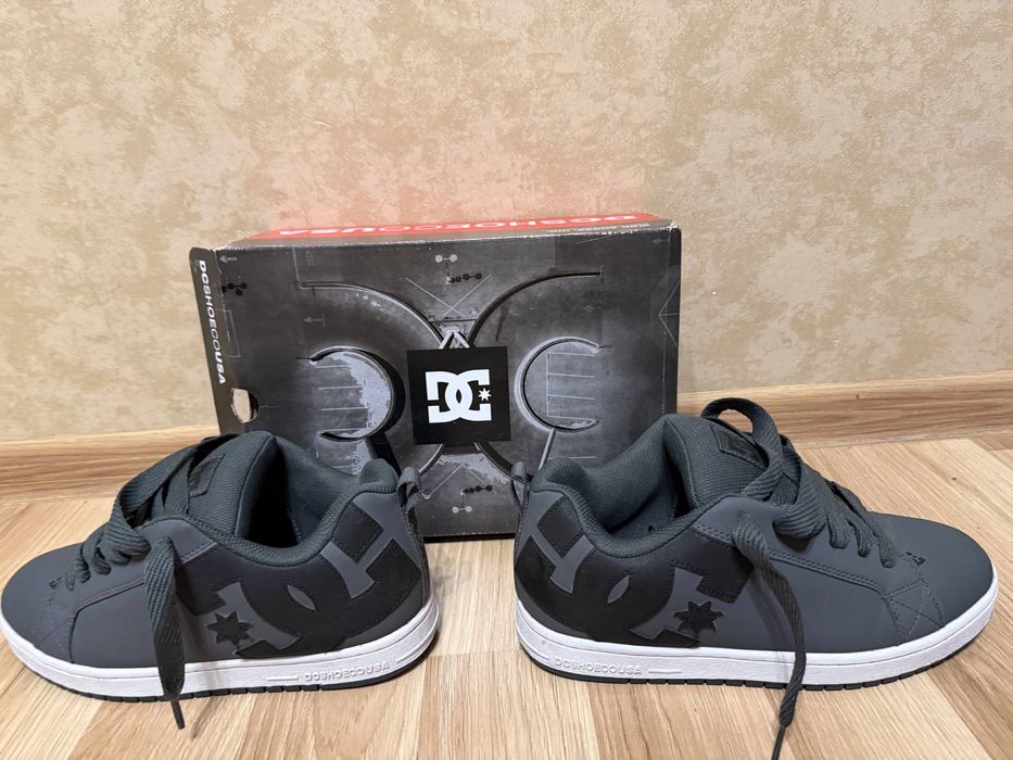 DC Shoes размер 44 28см в идеальном состоянии