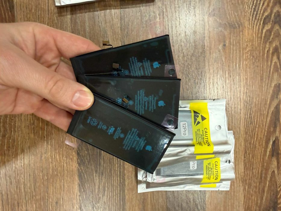 Аккумулятор iPhone 12 pro 100% ориг, в плёнках