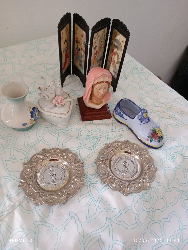 Artigos decorativos variados