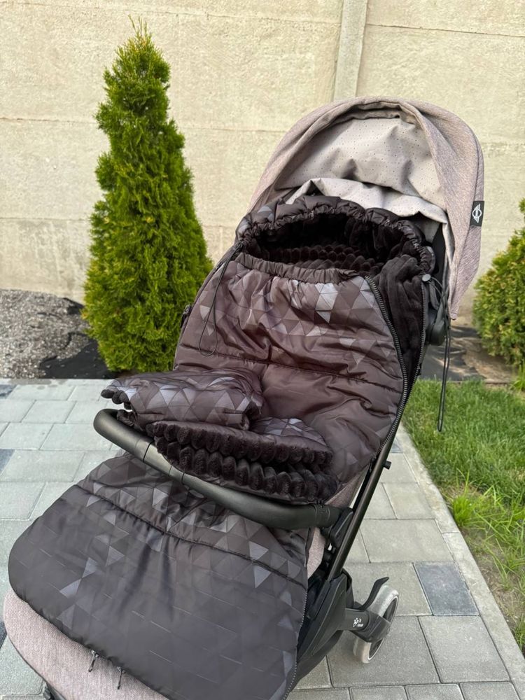 Коляска Easy Walker прогулочная.