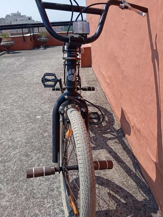 Bicicleta de manobras