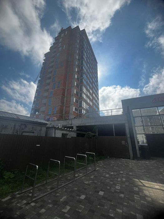 Продаж 2 кім квартири , вулиця Очеретяна