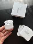 AirPods 4 generacji