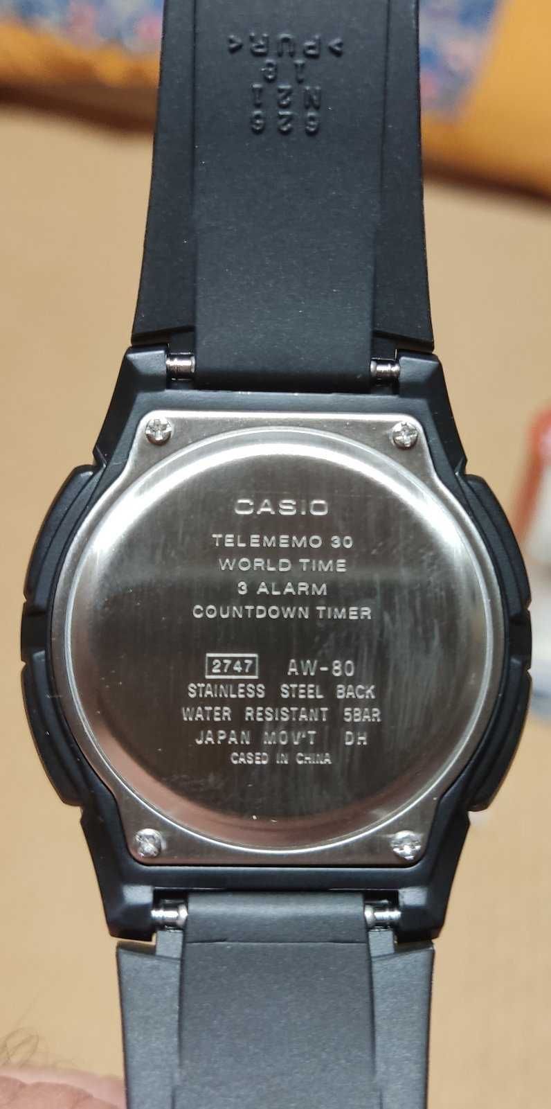 продам наручные часы CASIO STANDART COMB