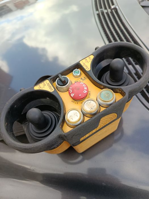 Sterowanie radiowe pilot dźwig żuraw hds Hetronic Steuersysteme bomag