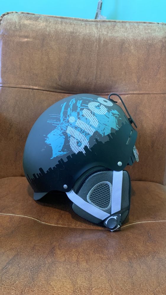Шлем горнолыжный новый