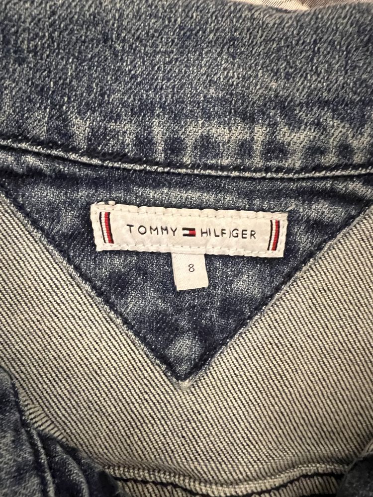 Продам джинсовую куртку Tommy Hilfiger M