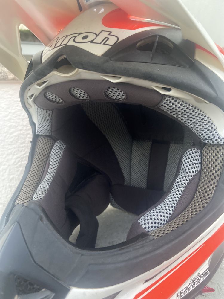 Capacete Enduro Airoh