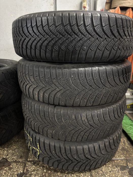 Komplet opon zimowych 165/70 R14 Hankook