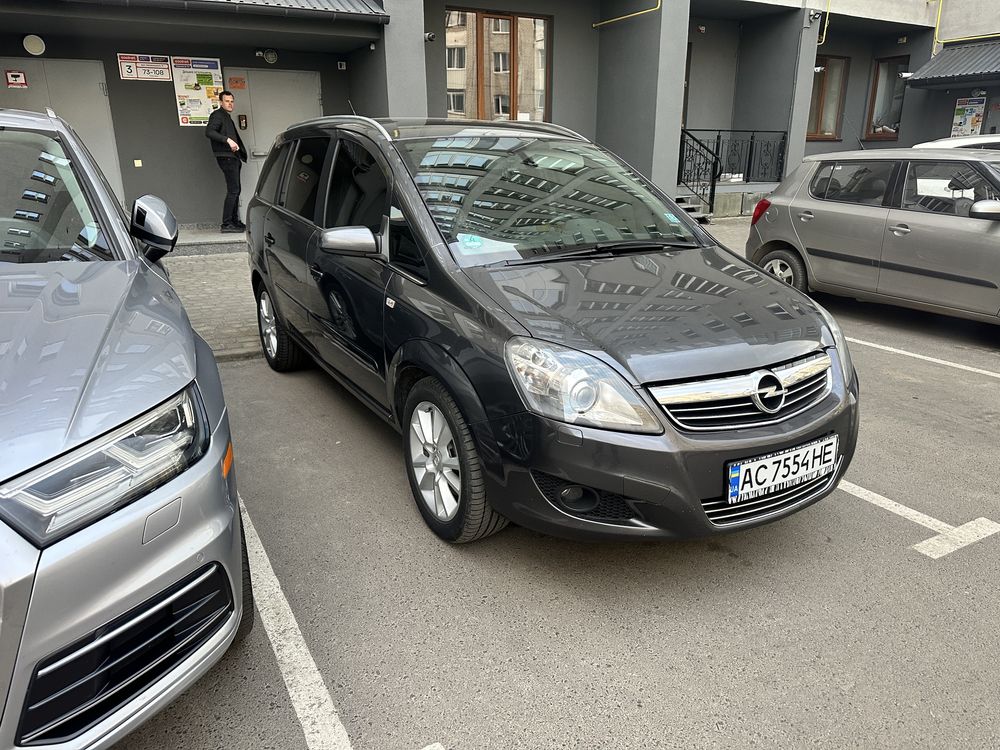 Opel Zafira B Cosmo 2009