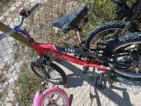 3 bicicletas de criança