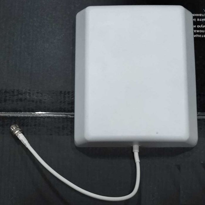 5-ти діапазонний GSM/2G/3G/4G+LTE ретранслятор (репітер)