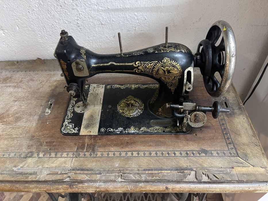 Máquina costura Singer