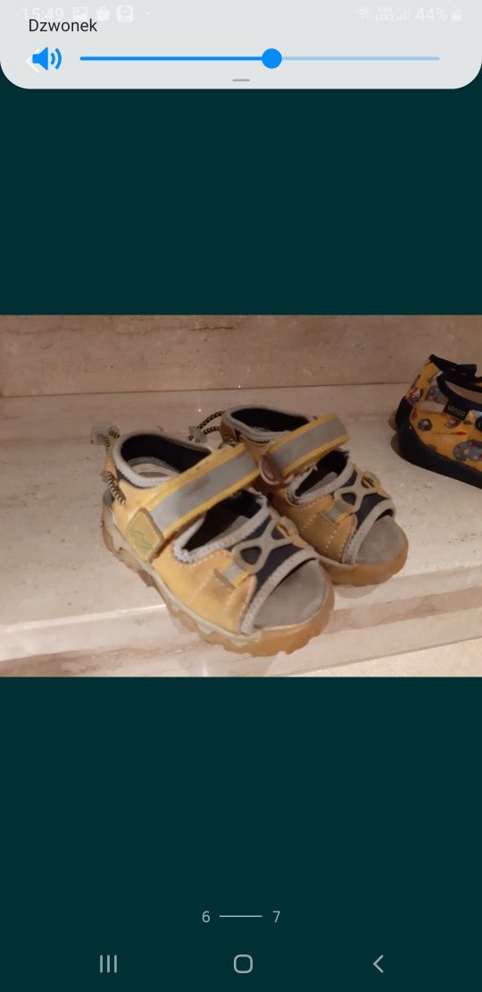 Sandałki 22 Naturino skóra skórzane kolekcja włoska używane pantofle