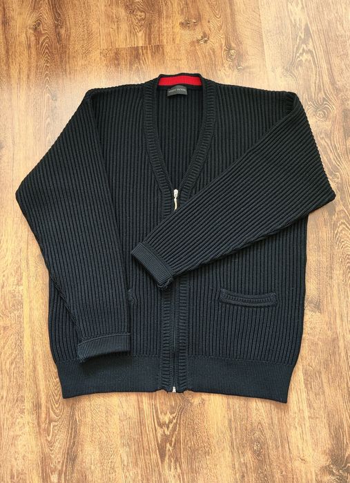 Светр кардиган  на змійці WHITE HOUSE