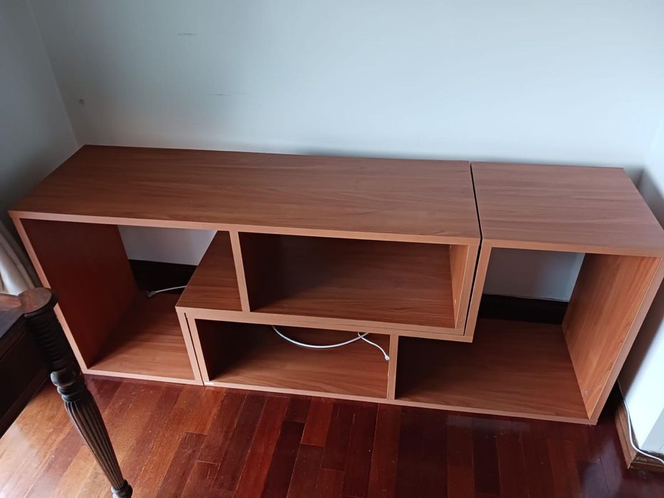 Móvel televisão Duas partes