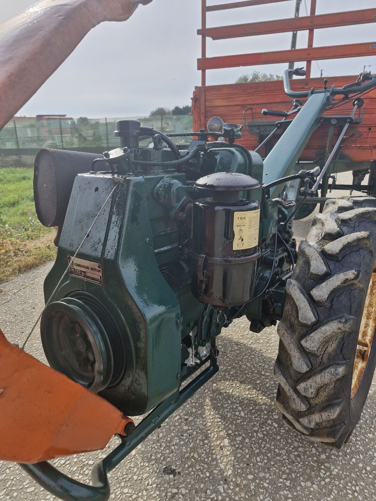 Trator/ Motocultivador Lombardini