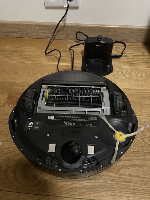 iRobot Roomba 695