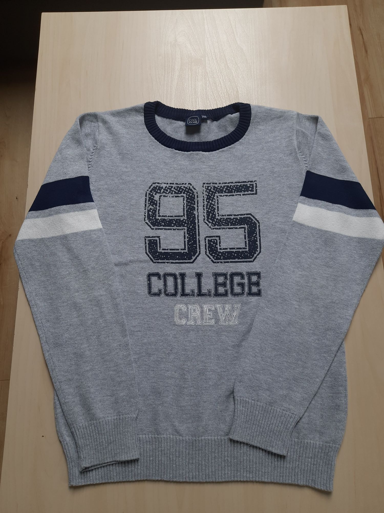Sweterek chłopięcy Cool club Smyk 146- super stan
