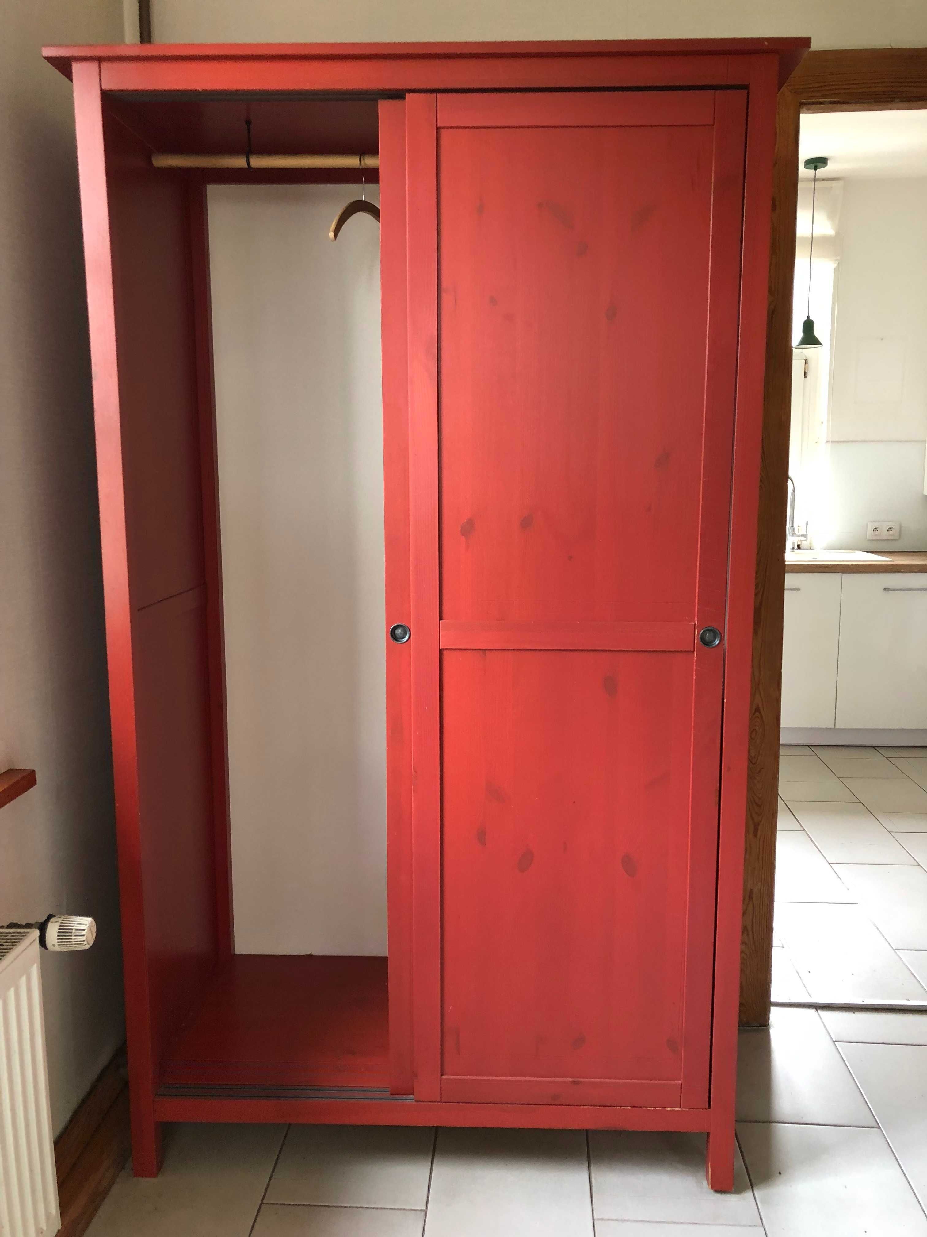 Szafa Ikea Hemnes z przesuwanymi drzwiami