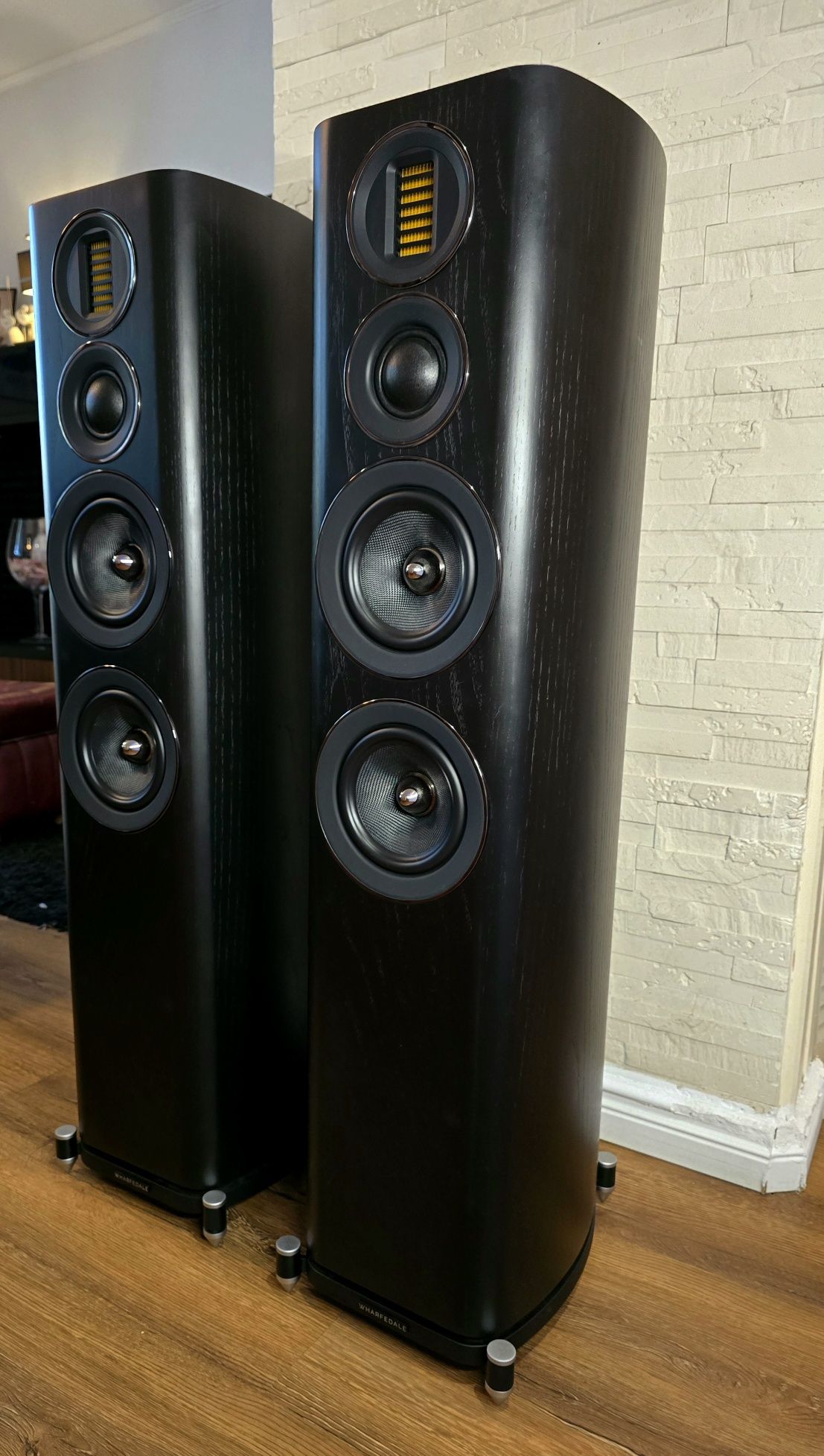Kolumny Hi End Wharfedale evo 4.4 black stan jak  nowy