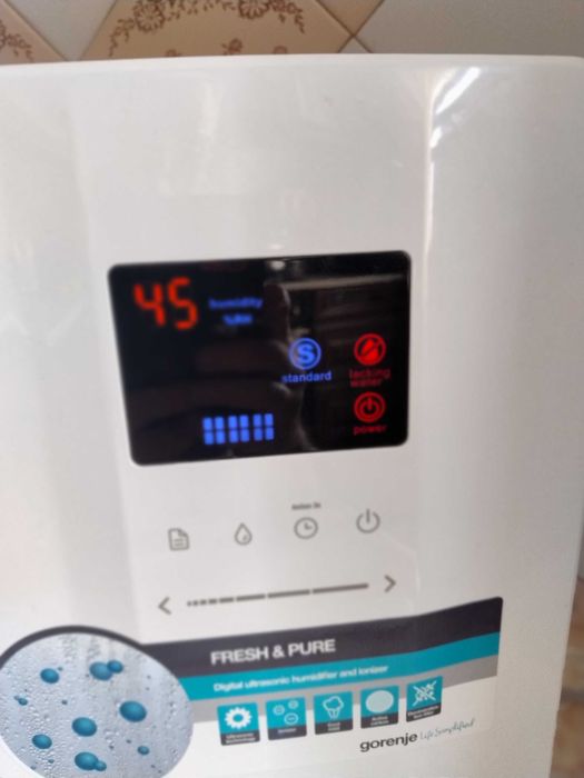 Зволожувач повітря Gorenje H50DW.
