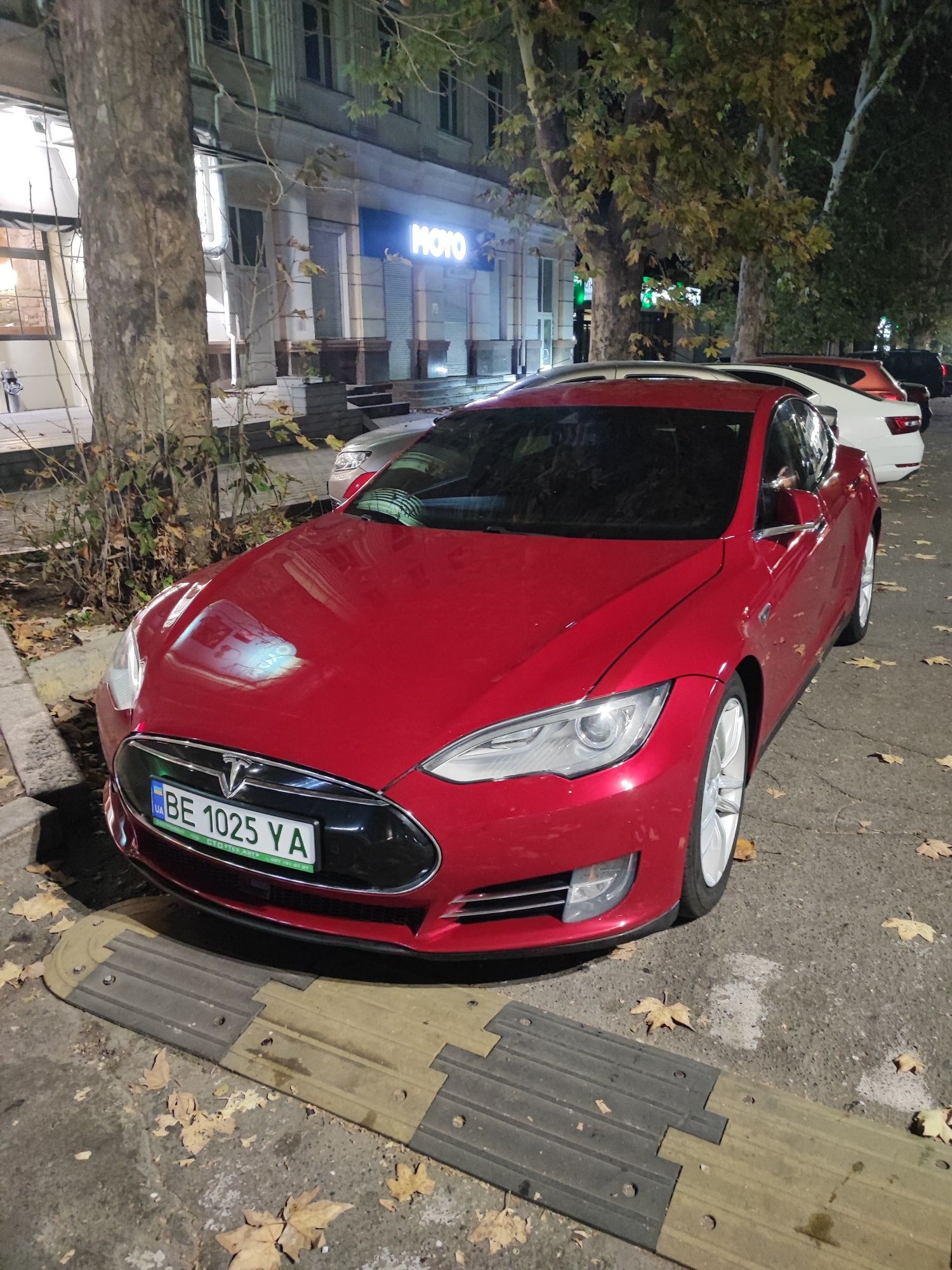 Аренда Tesla model S Одесса