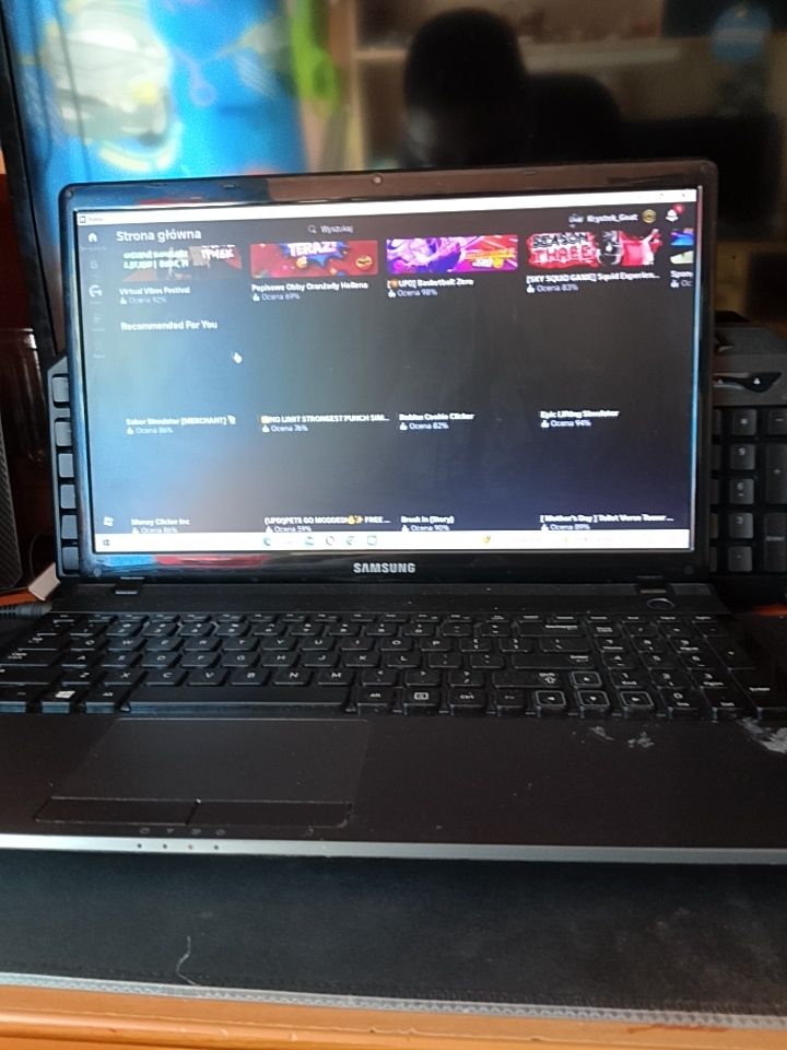 Laptop Samsung niewiem jaki model