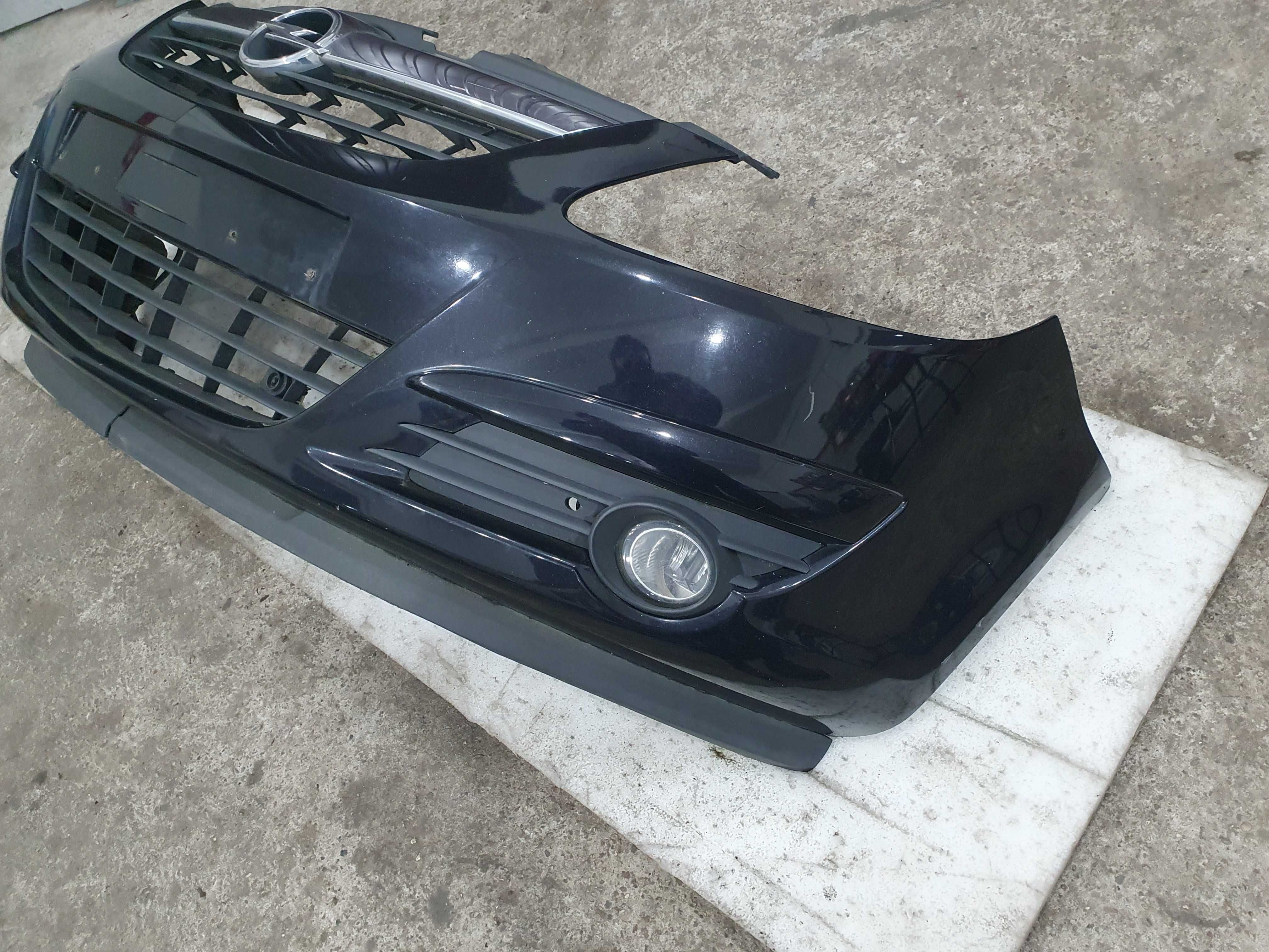 Zderzak przedni grill atrapa halogeny Opel Corsa d lakier Z2HU z20r