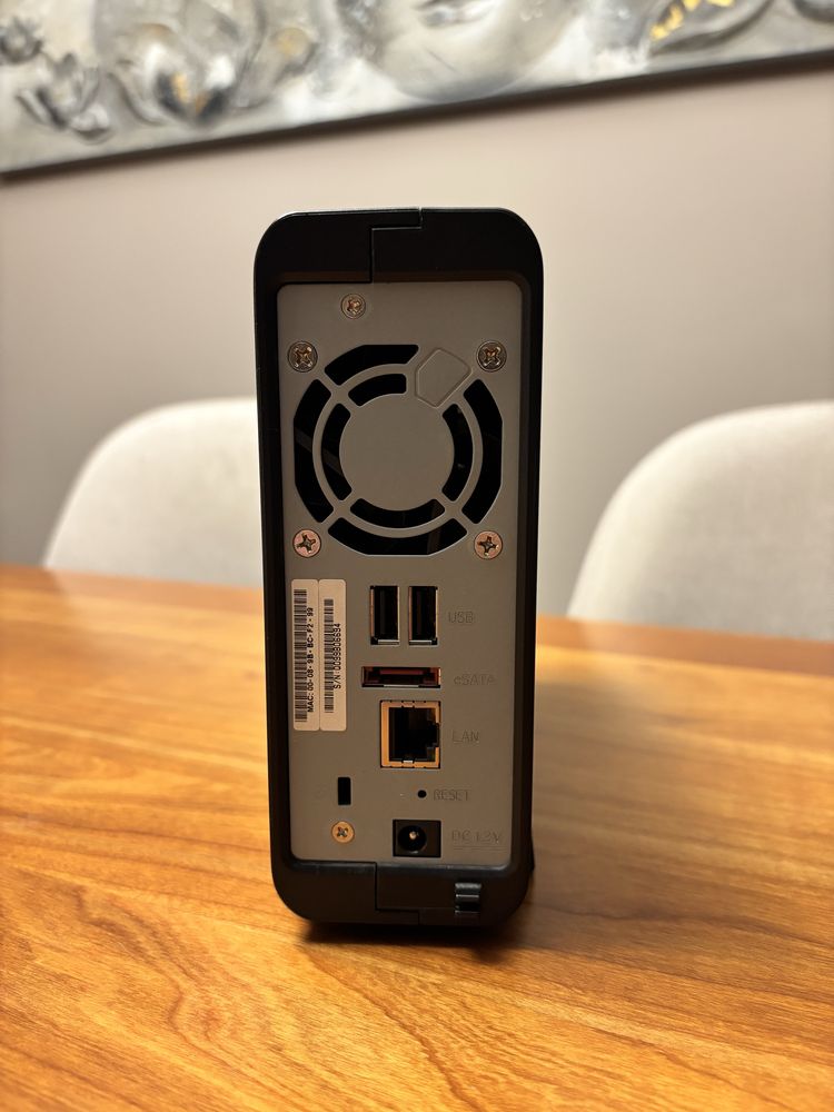 Vendo NAS Fujitsu Celvin Q600 com 3TB ( Qnap TS-119)