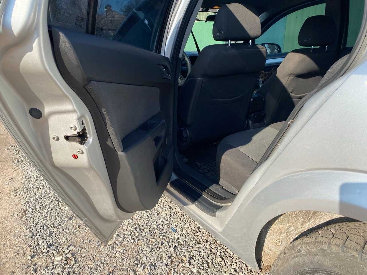 OPEL ASTRA H 1.9 CDTI   Опель Астра универсал