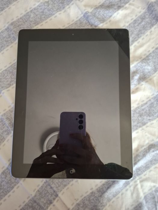 Продам iPad  рабочий