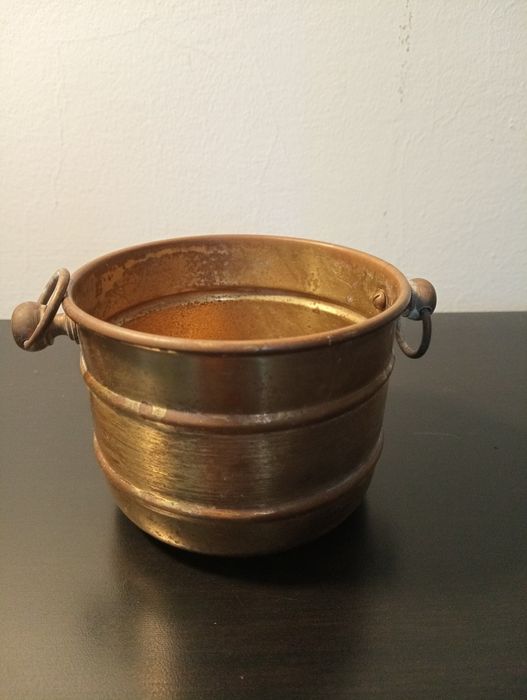 Pequeno vaso italiano de latão ou bronze com alças - Vintage - Rustico