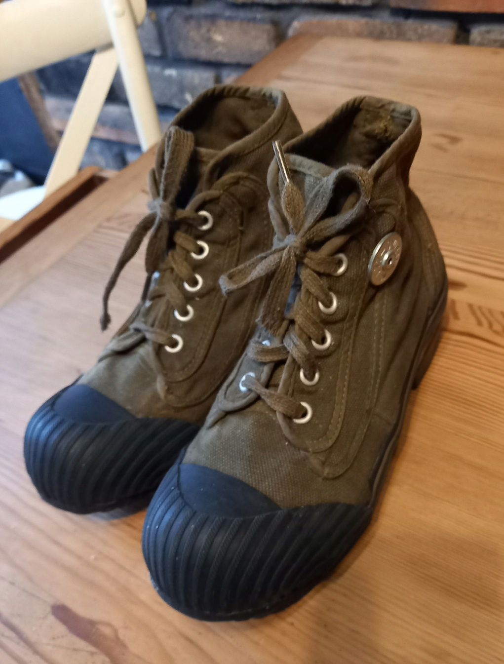 Buty trampki Diesel oryginalne markowe roz. 37 khaki