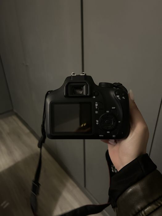 Camera Canon EOS 4000D