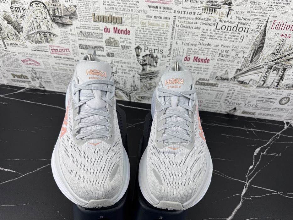 Оригінал Розмір 42 Кросівки Hoka One One Bondi 8 Взуття