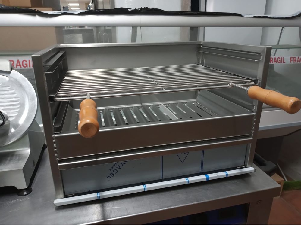Churrasqueira de encastrar inox 600x400