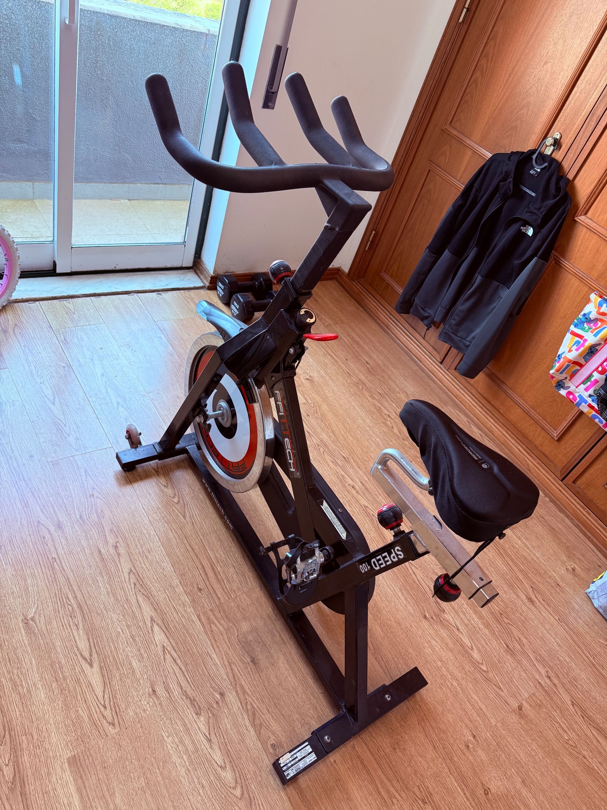 Bicicleta de Spinning Profissional FITTECH SPEED 100 - Ótimo Estado!