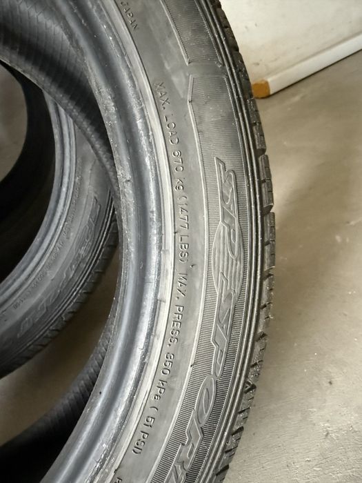 Продам резину Dunlop 235/45/18