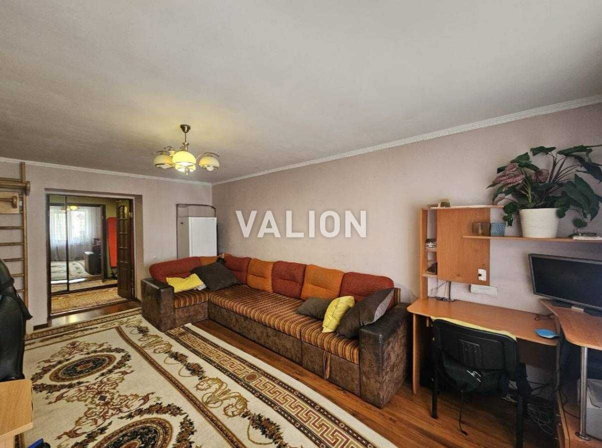 Продаж 3к квартири, ремонт, вул. Драгоманова 44а, метро Позняки